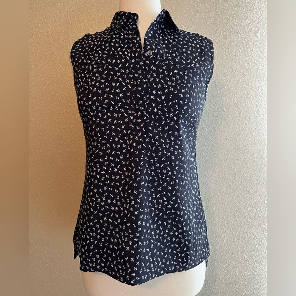 Ann Taylor XSP sleeveless collared blouse